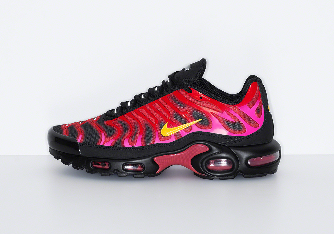 Supreme Nike Air Max Plus Black Red Pink 2