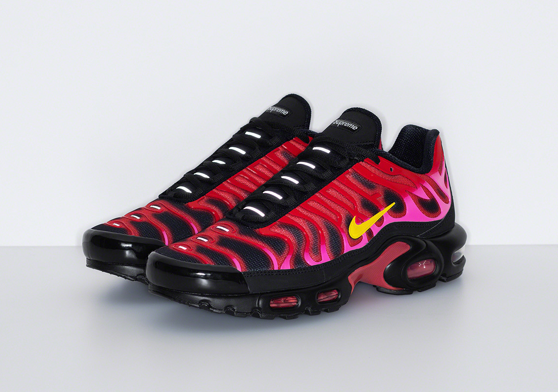 Supreme Nike Air Max Plus Black Red Pink 3