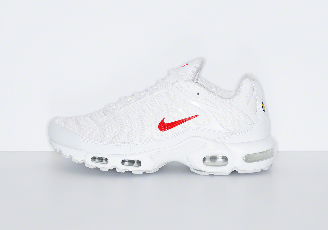 Supreme Nike Air Max Plus White Red 2