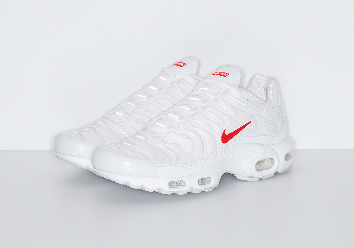 Supreme Nike Air Max Plus White Red 3