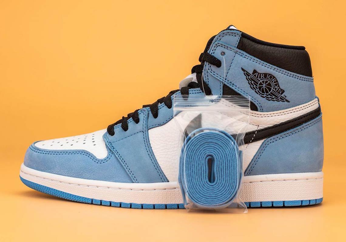 Air Jordan 1 University Blue 2021 Photos 2