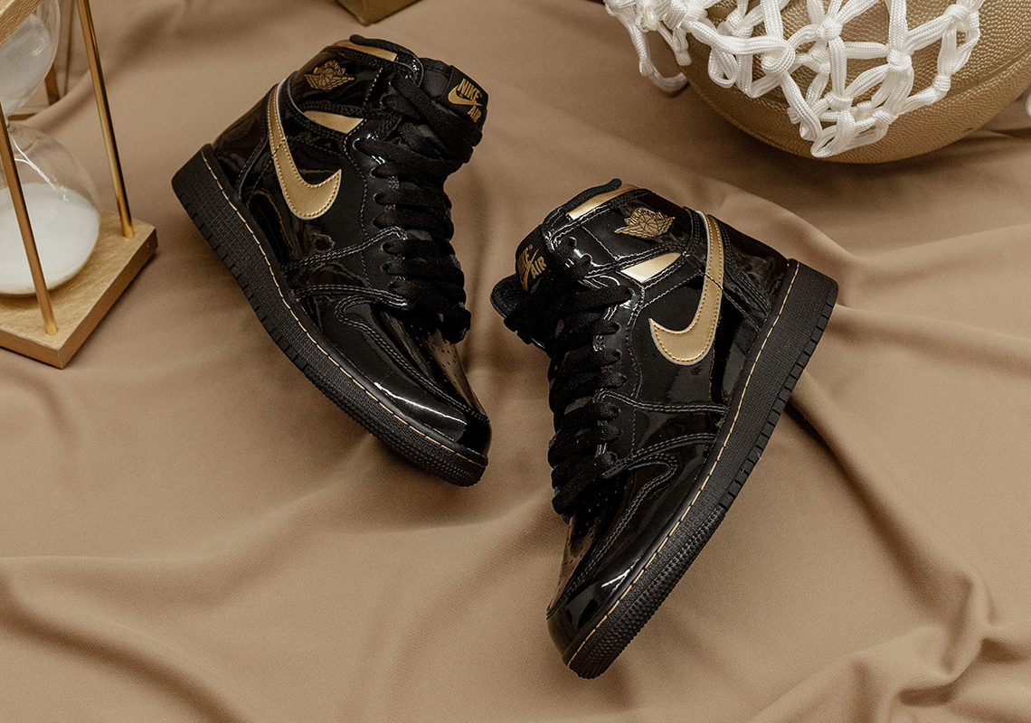 Air Jordan 1 Black Gold 2020 Release Reminder 5