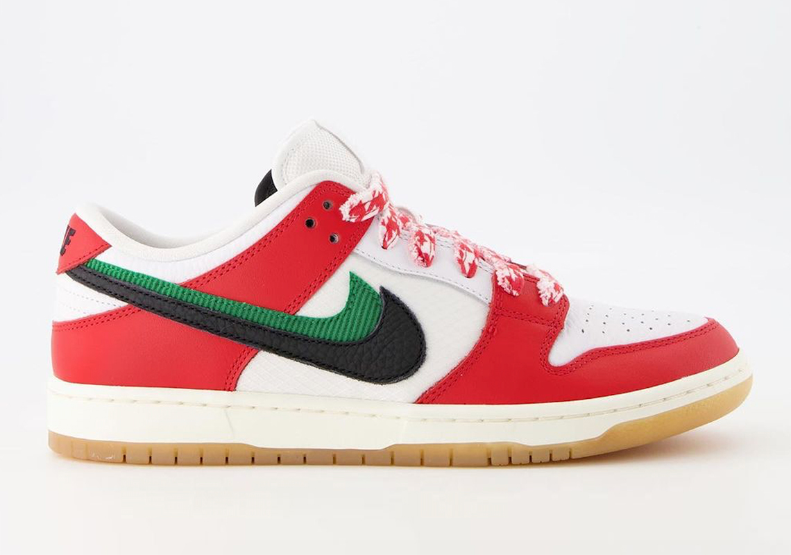 Frame Nike Sb Dunk Habibi Release Date 3