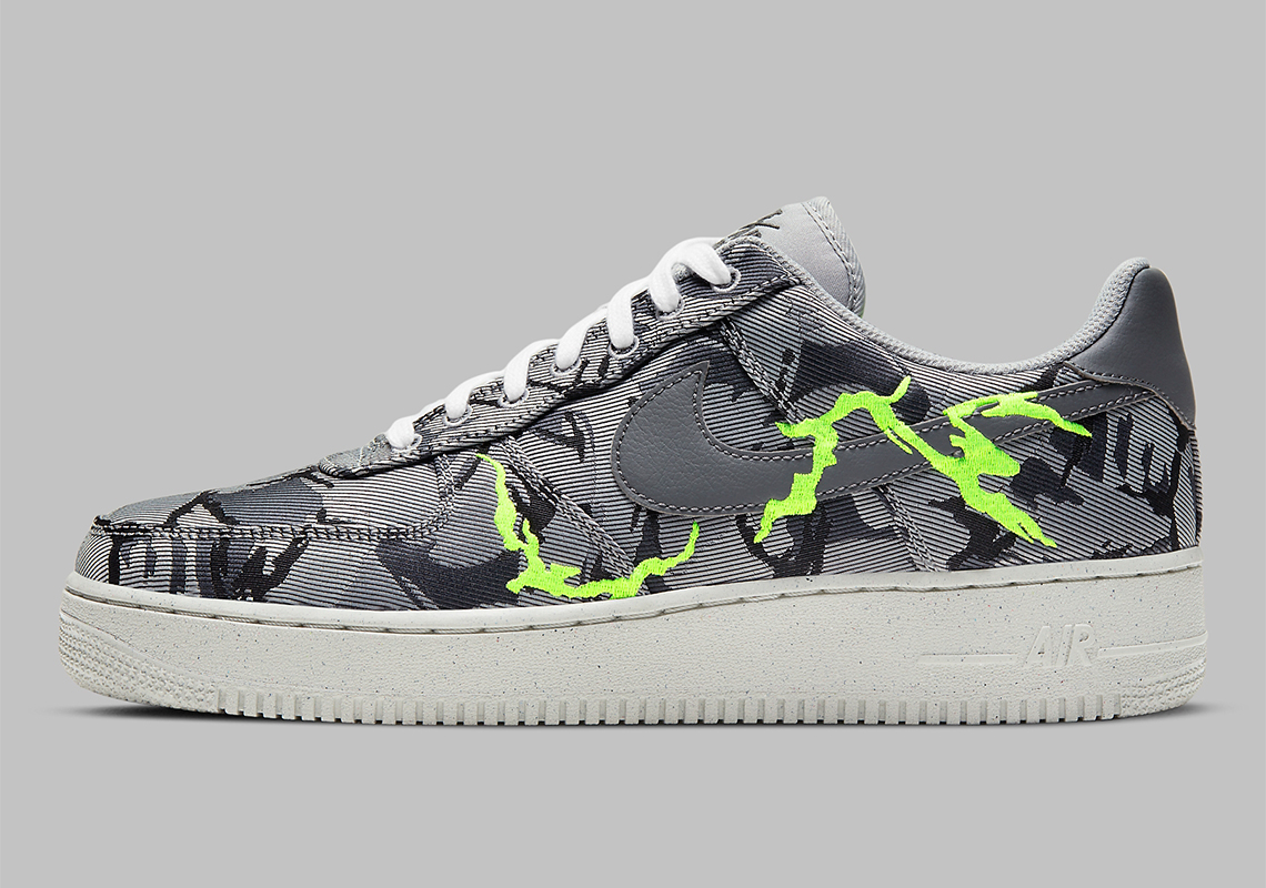 Nike Air Force 1 Low 07 Lx Smoke Grey Electric Green Cv1725 001 1