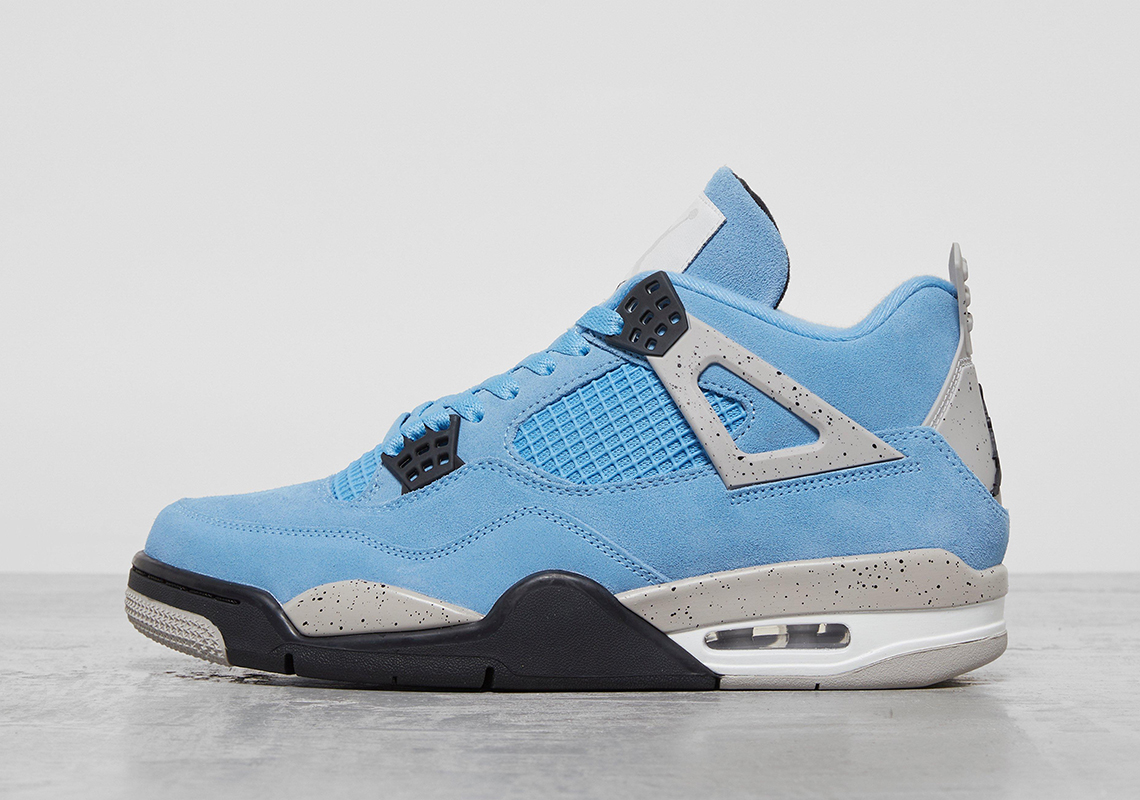 Air Jordan 4 University Blue Photos 4