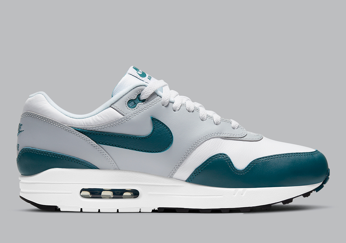 Nike Air Max 1 Lv8 Dh4059 101 3