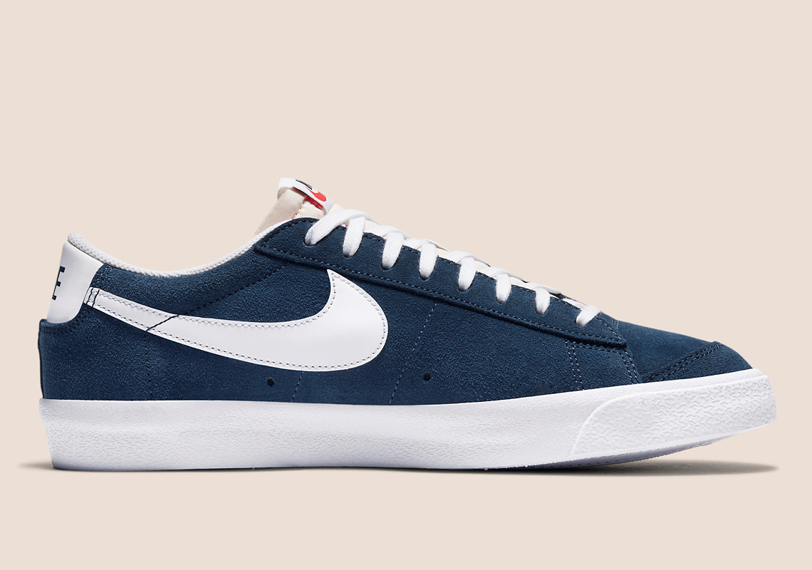 Nike Blazer Low 77 Suede Da7254 400 02