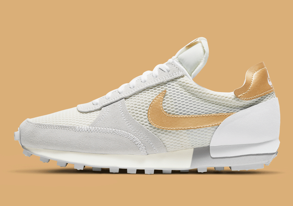 This Women's Nike Daybreak Type Gets A "Pale Ivory/Metallic Gold" Update