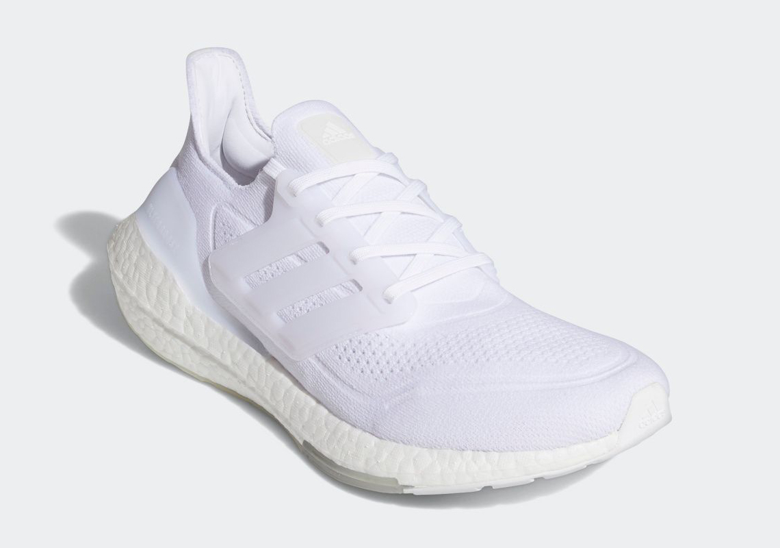 Adidas Ultraboost Triple White Fy0379 4