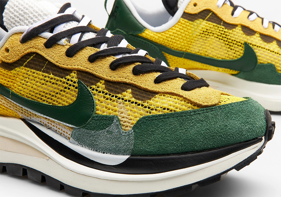 Sacai Nike Vaporwaffle Tour Yellow Gorge Green Store List 1