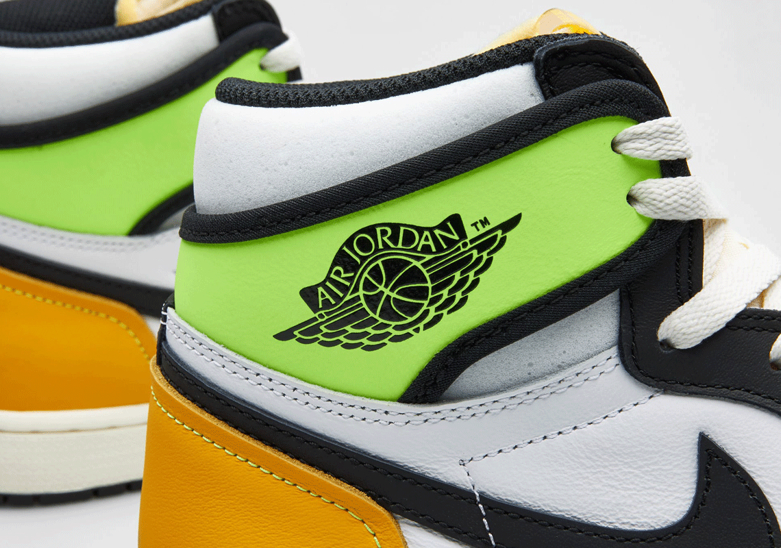 Europe Air Jordan 1 Volt Gold 555088 118 03