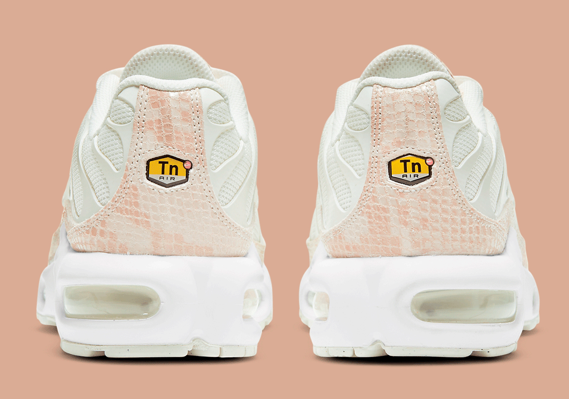 Nike Air Max Plus Dj4601 100 07