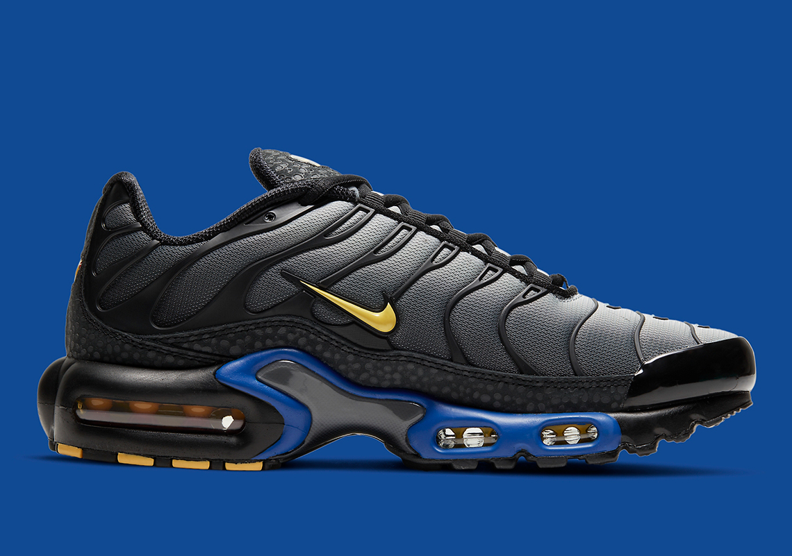 Nike Air Max Plus Kiss My Airs Dj4956 001 3