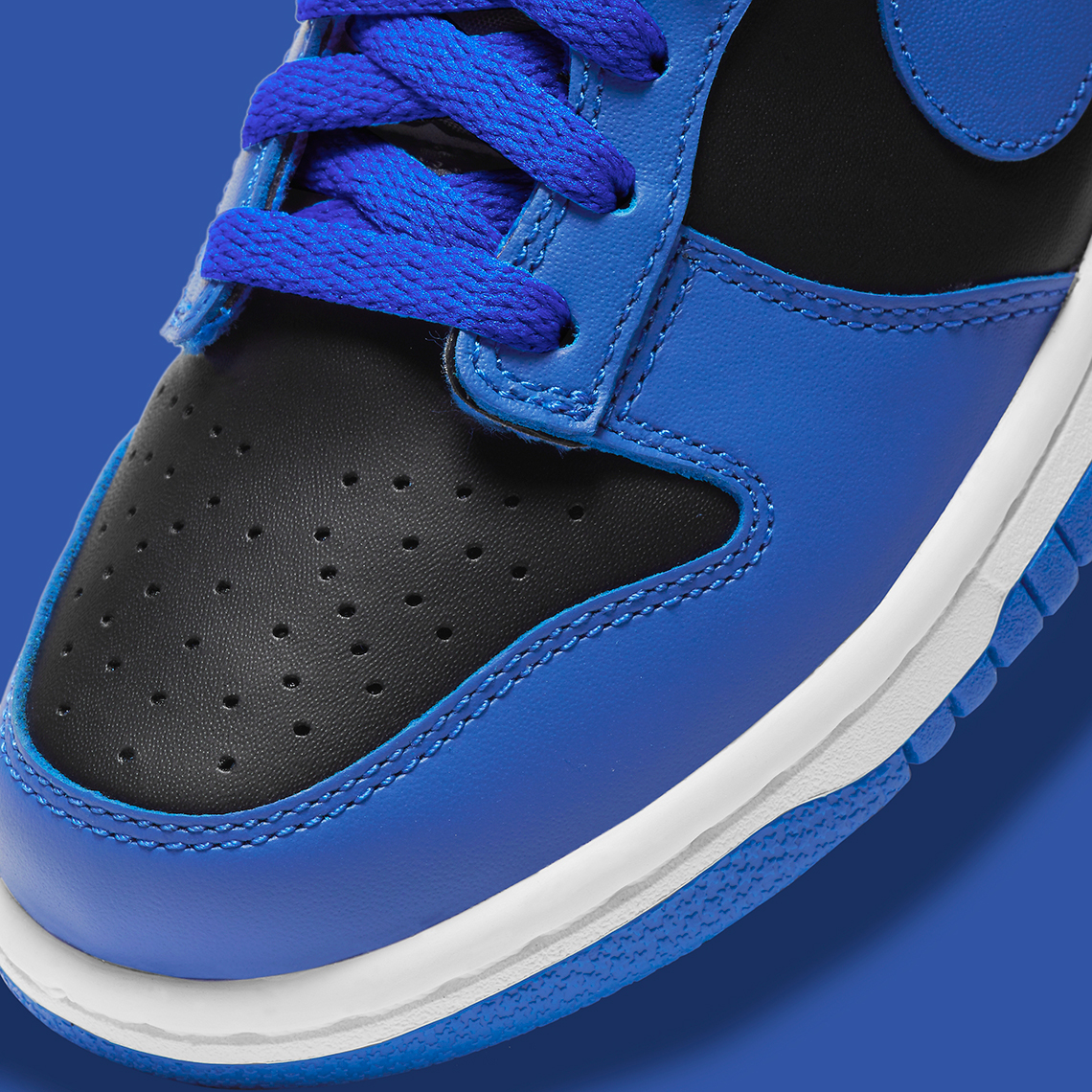 Nike Dunk Low Hyper Cobalt Gs Cw1590 001 6