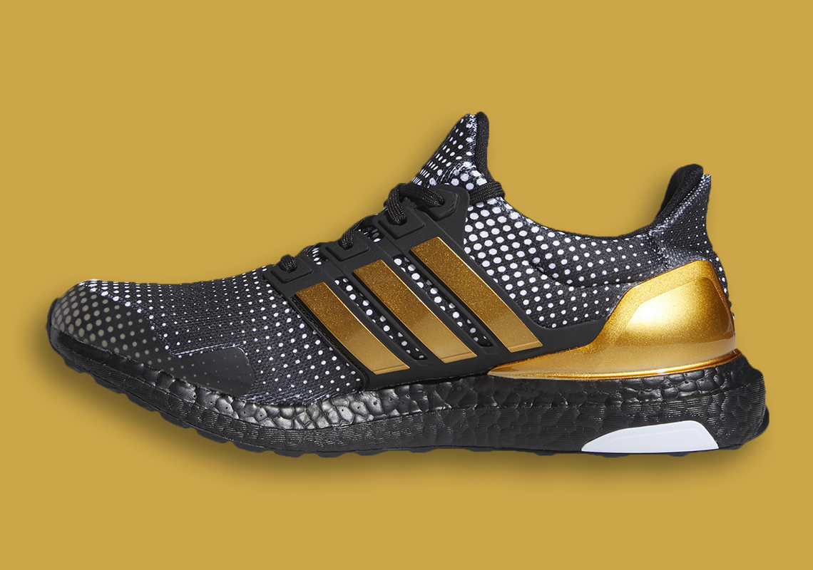 Adidas Ultra Boost Pat Mahomes Black Gold H02868 2