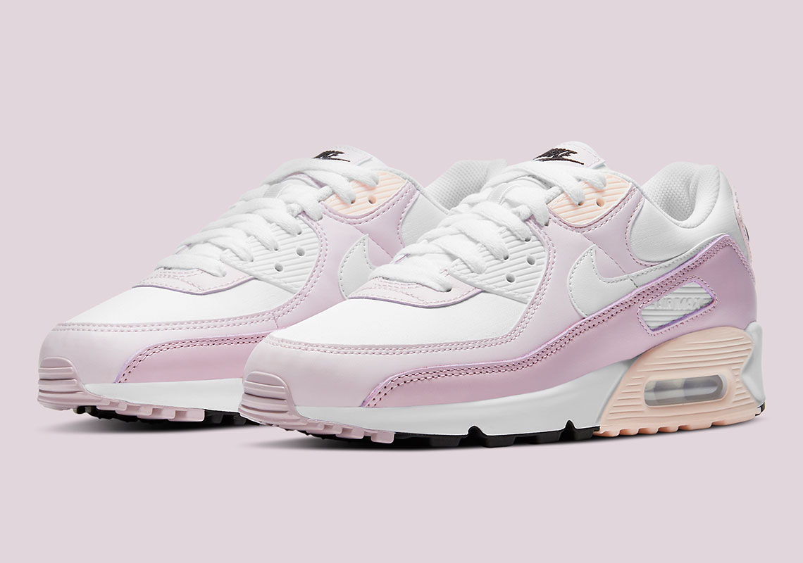 The Nike Air Max 90 Mixes Champagne With Light Violet