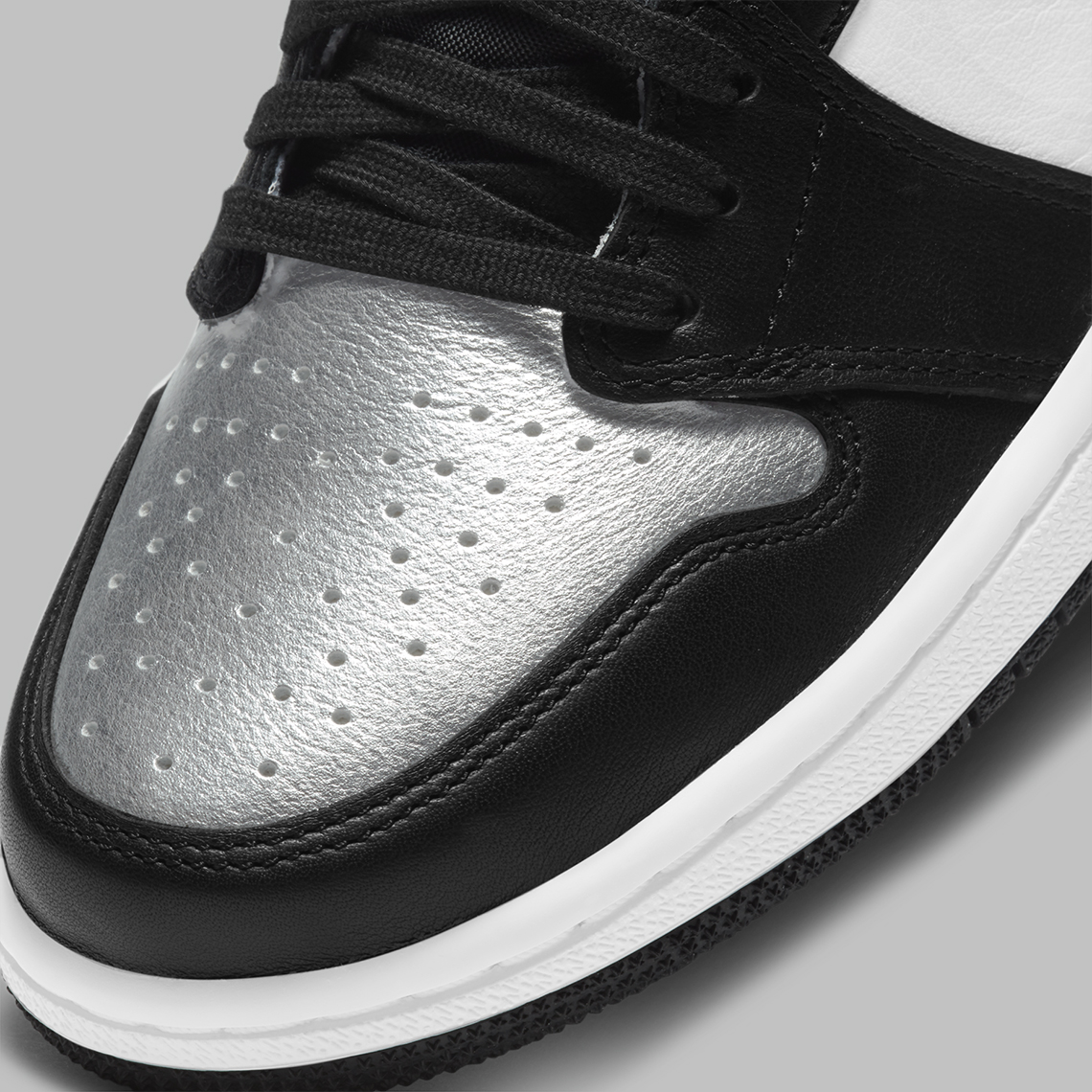 Silver Toe Air Jordan 1 Cd0461 001 Official Images 7