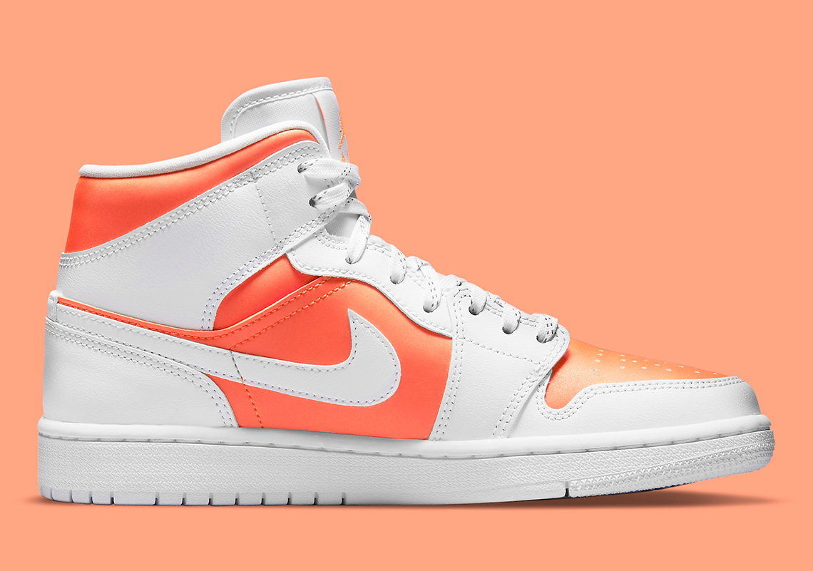 Air Jordan 1 Mid White Orange Cz0774 800 2