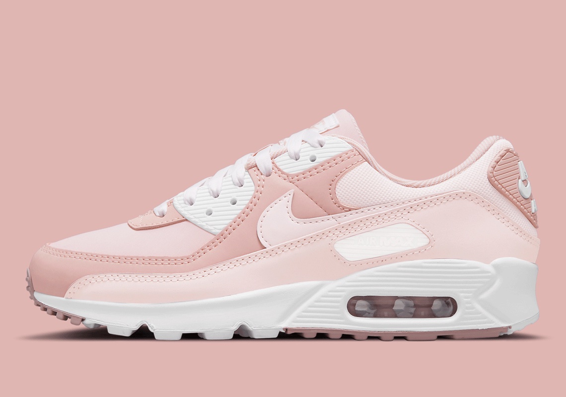 Nike Air Max 90 Connects "Barely Rose" And "Pink Oxford" For The Spring