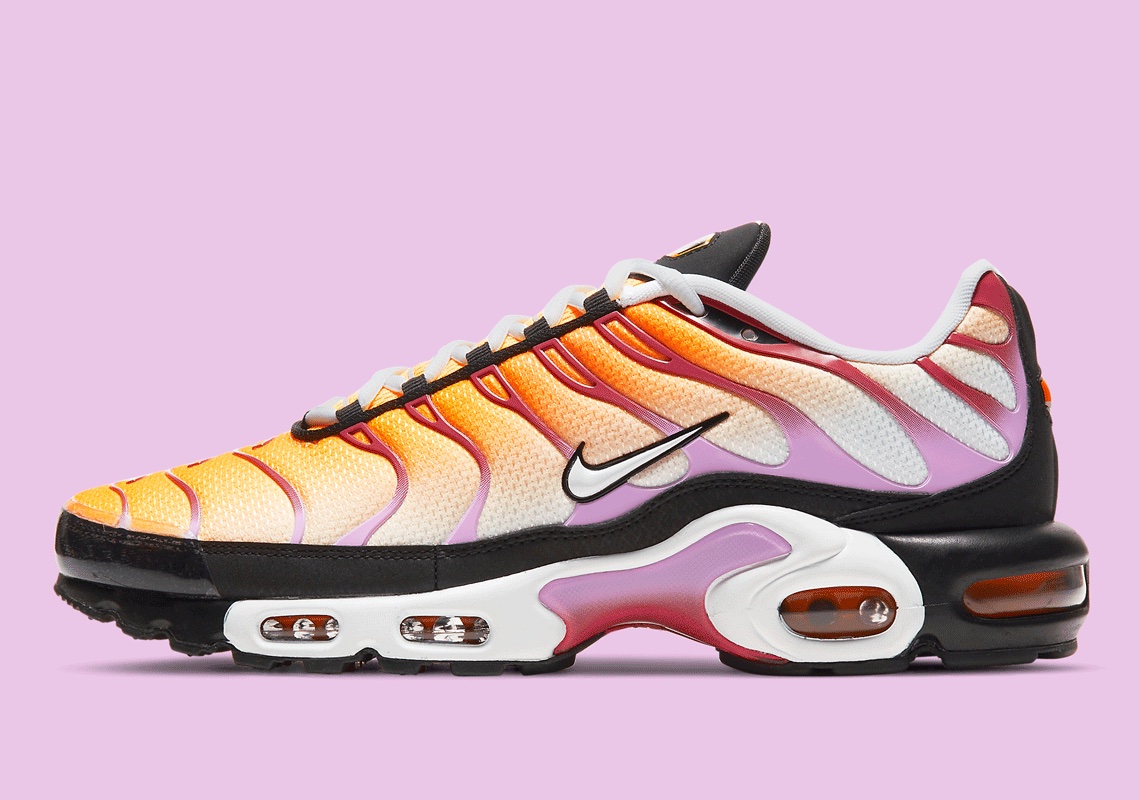 Summer Sherbet Colors Appear On The Nike Air Max Plus