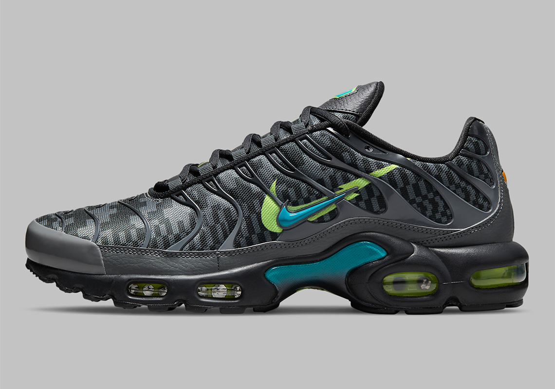 Nike Air Max Plus Dj6896 070 1