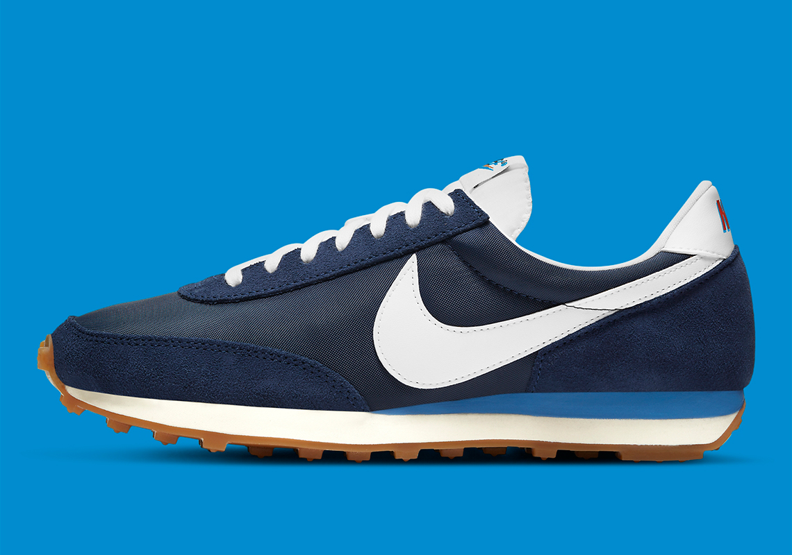 Nike Daybreak Womens Dd4801 410 1