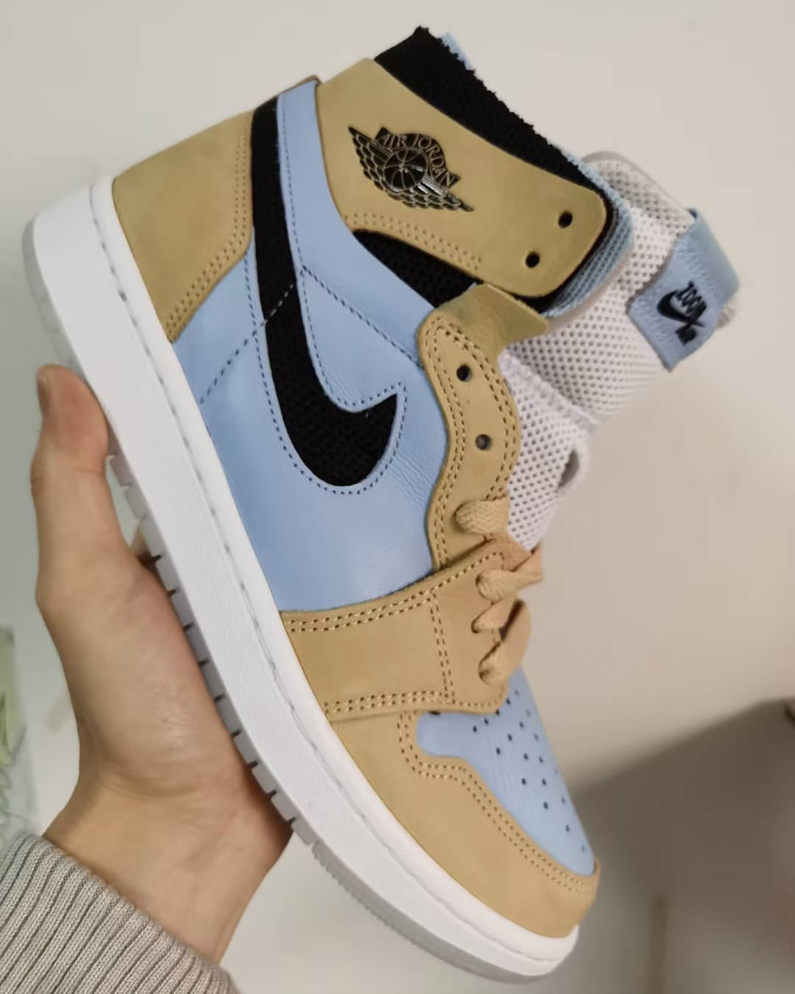 Air Jordan 1 Zoom Cmft Brown Blue 2