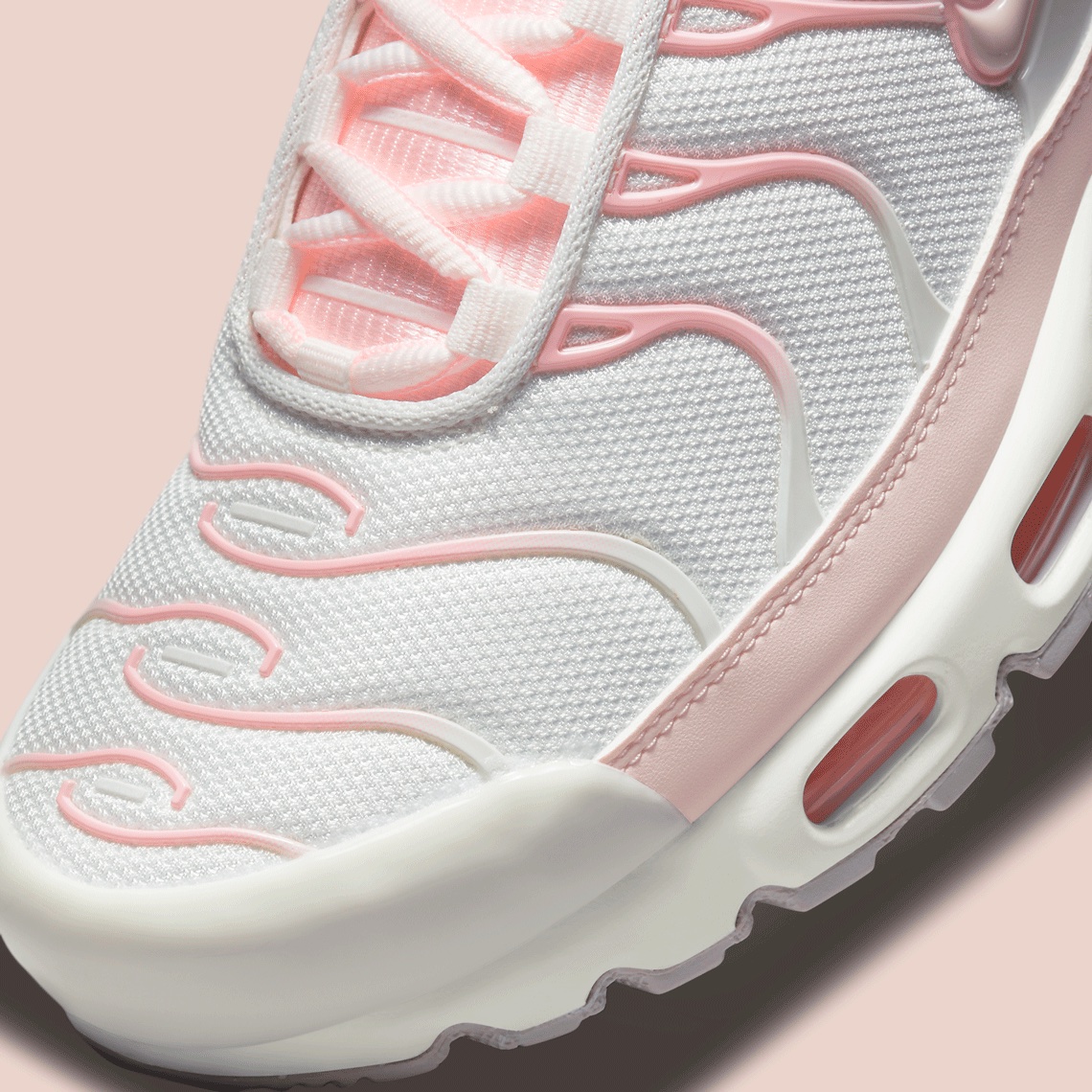 Nike Air Max Plus Dm3037 100 02