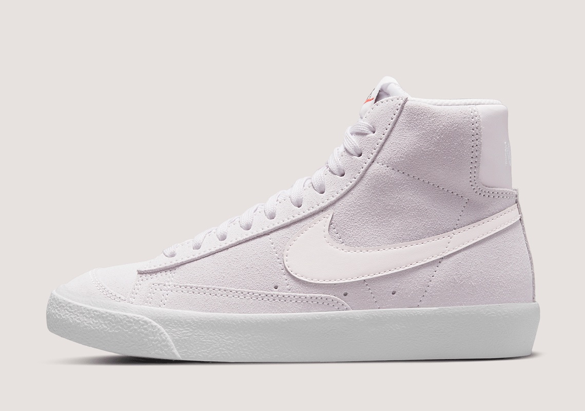 "Light Violet" Lands On The Nike Blazer Mid Just In Time For Spring