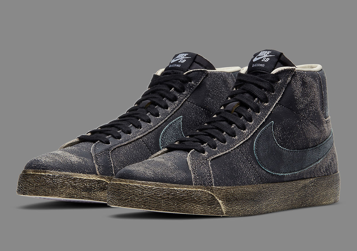 Nike SB Blazer Mid Premium Sees A Faded Black Upper