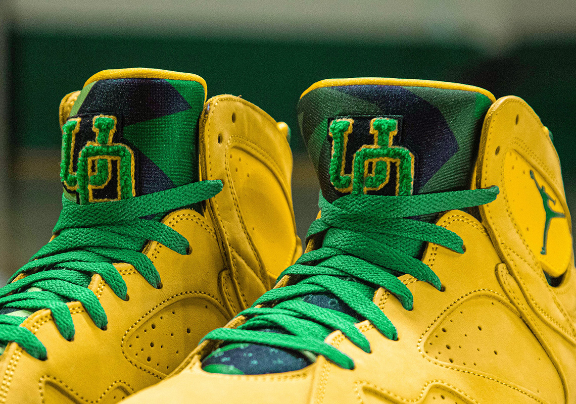 Oregon Ducks Air Jordan 7 Pe Mens Photos 2