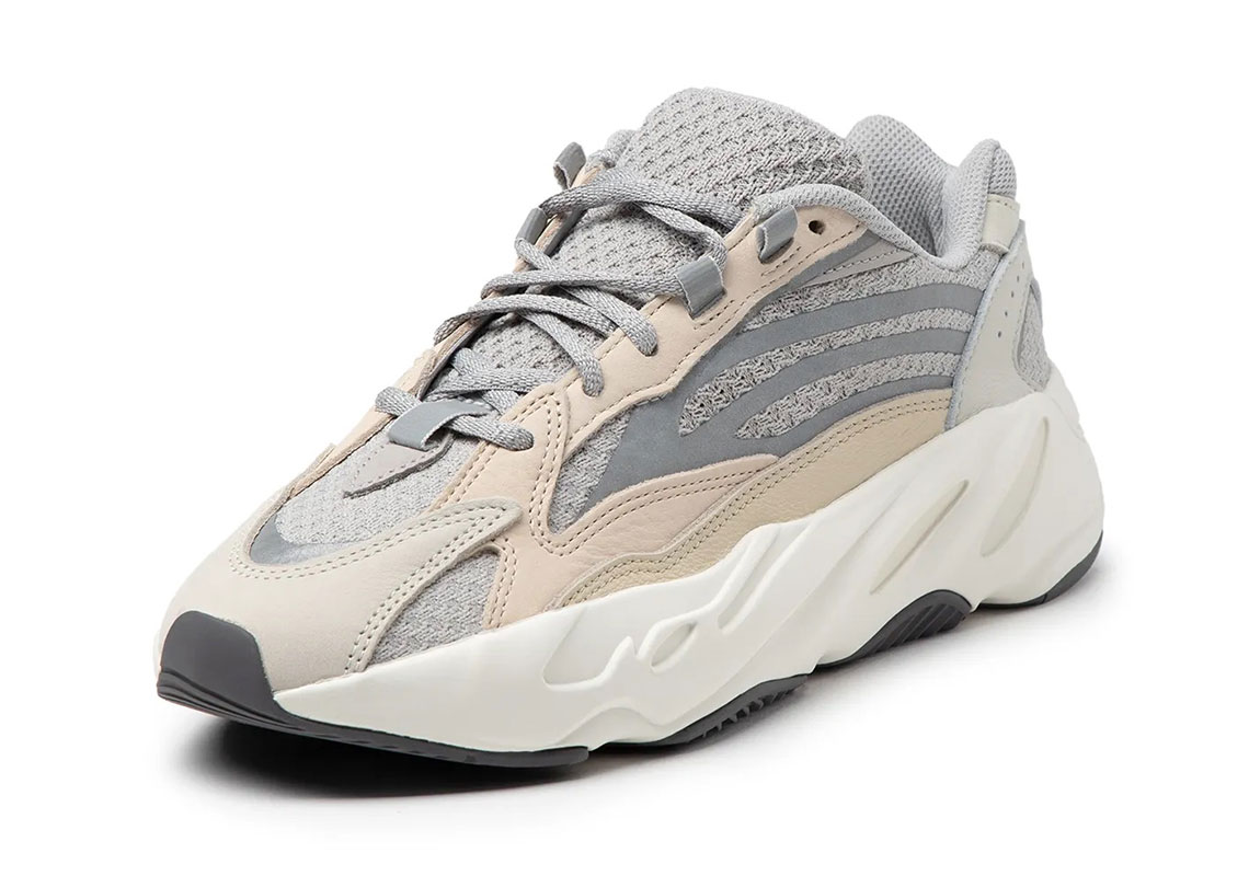 Adidas Yeezy Boost 700 V2 Cream Cream Cream Cream Gy7924 2