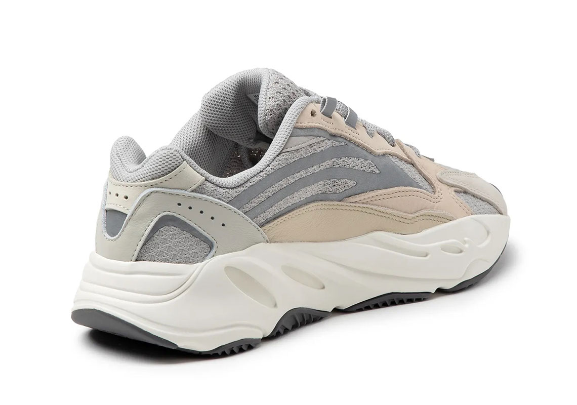 Adidas Yeezy Boost 700 V2 Cream Cream Cream Cream Gy7924 3