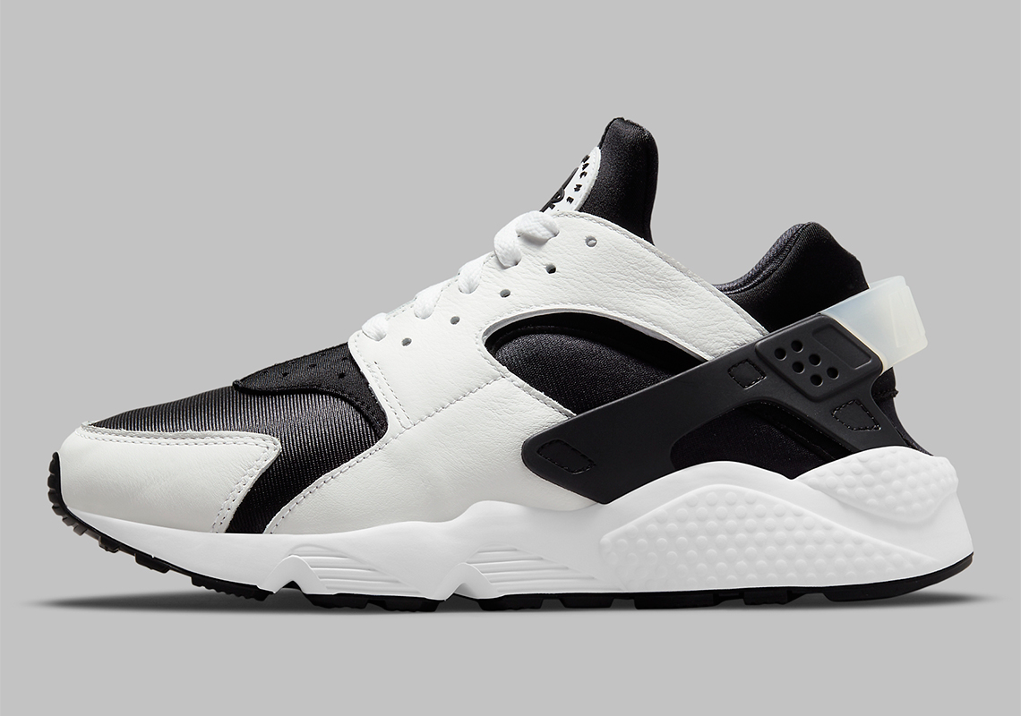 The Nike Air Huarache OG Is Coming Soon In Clean "White/Black"