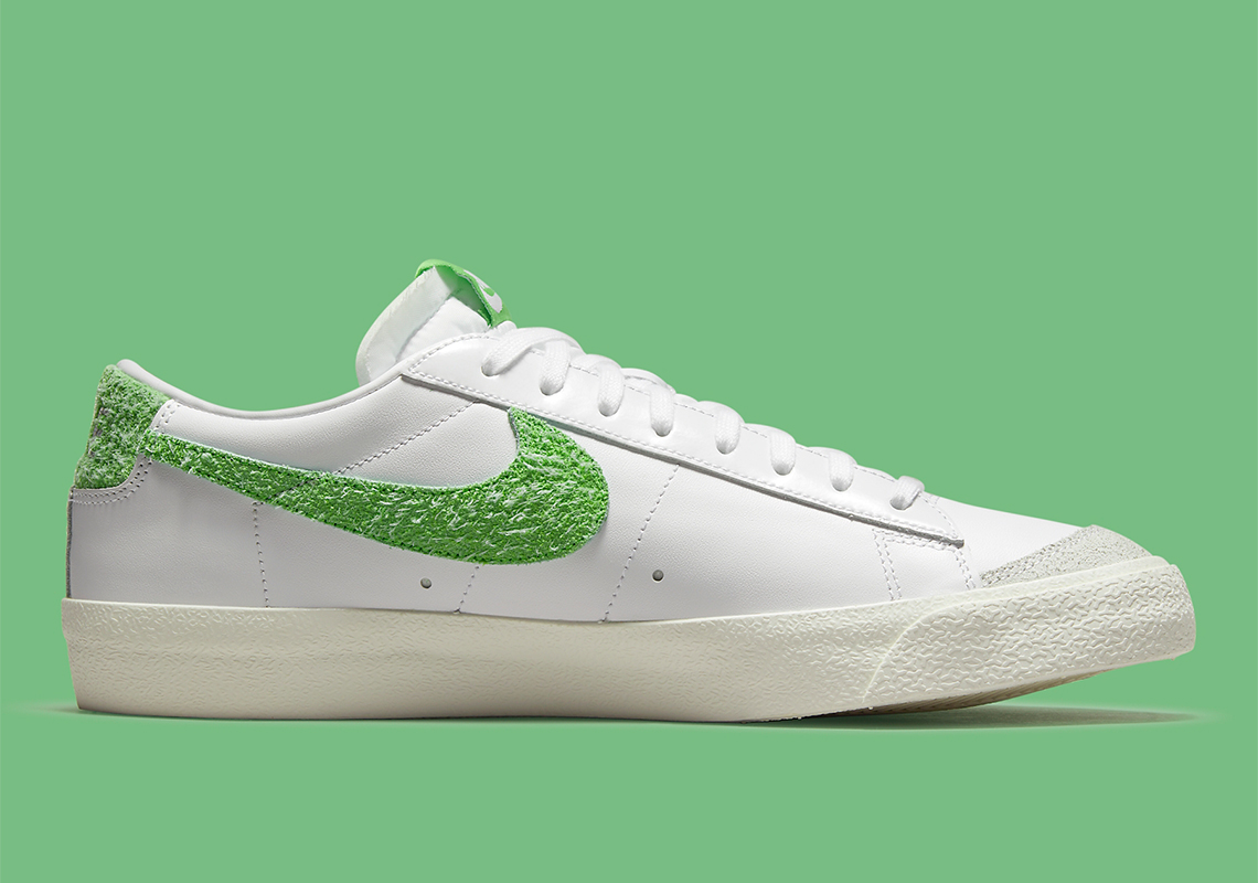 Nike Blazer Low 77 Soccer Dj6193 100 2