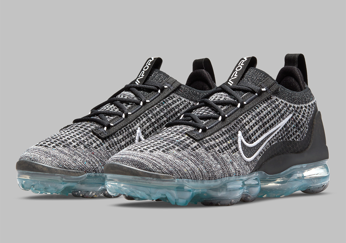 Nike Vapormax Flyknit 2021 Gets The Classic "Oreo" Colorway