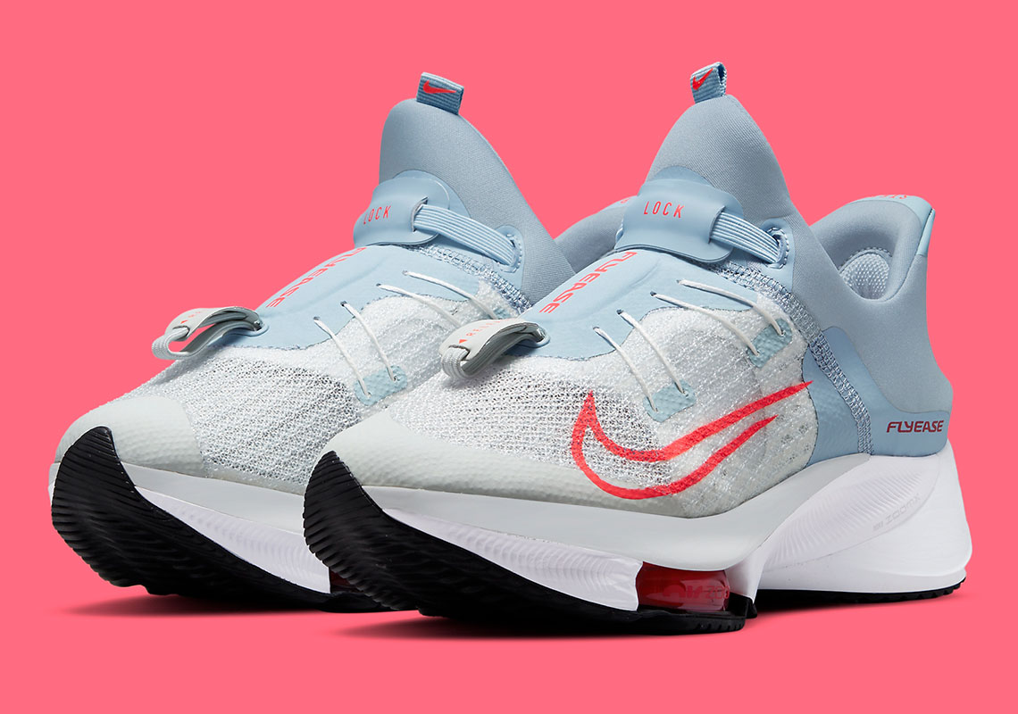 The Women's Nike Zoom Tempo NEXT% Flyease Receives A Light Armory Blue Update