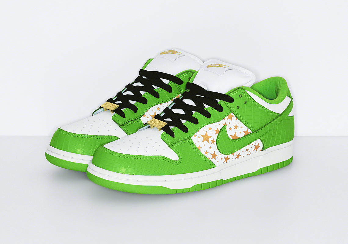 Supreme Nike Sb Dunk Official Photos Green 1