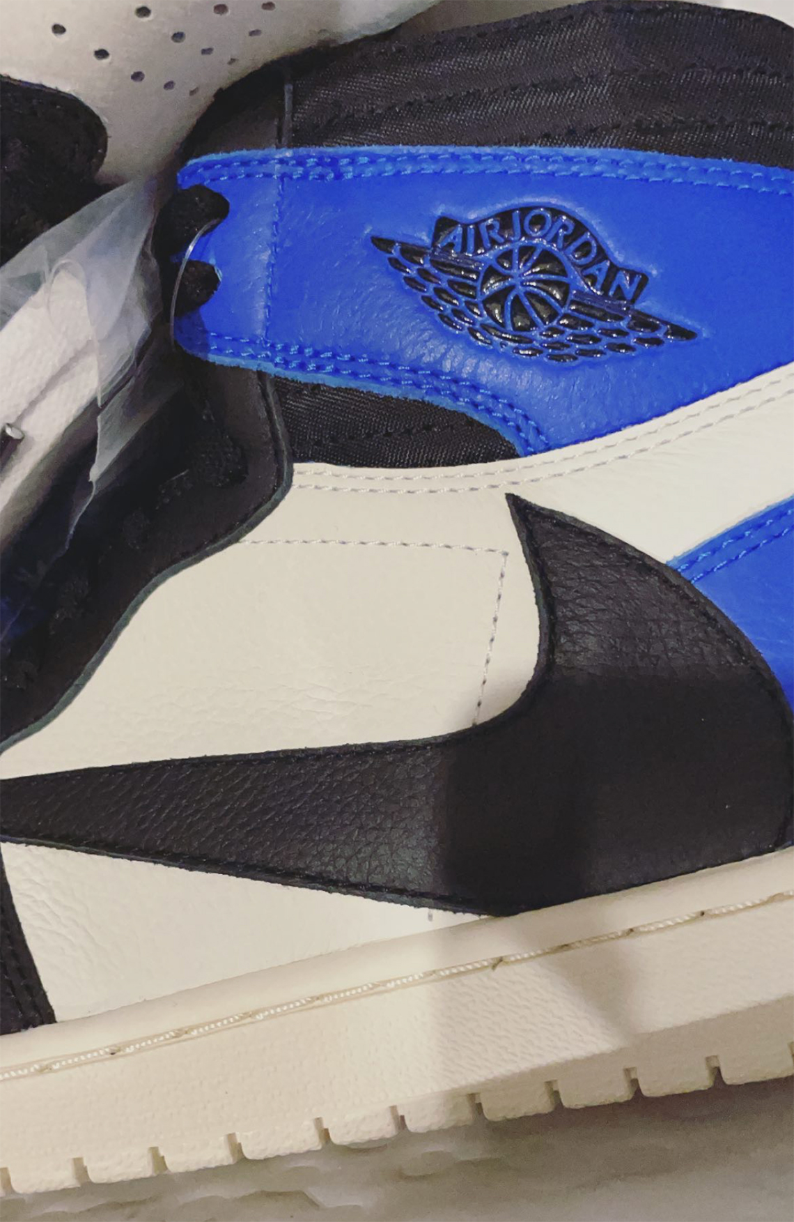 Fragment Travis Scott Air Jordan 1 Friends And Family 2