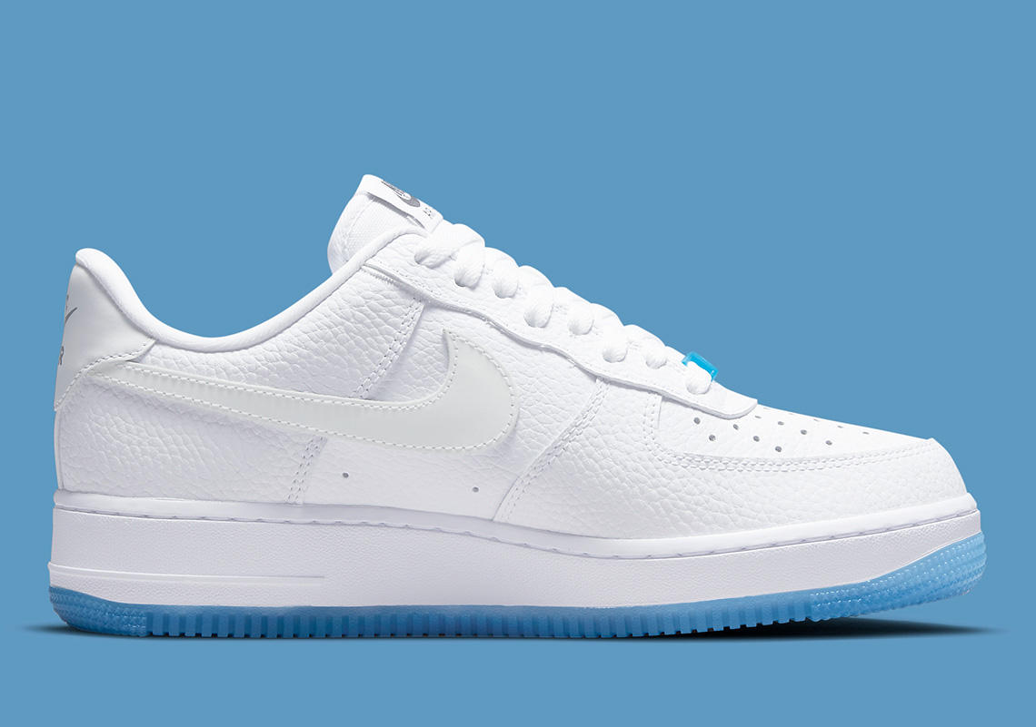 Nike Air Force 1 Da8301 101 3