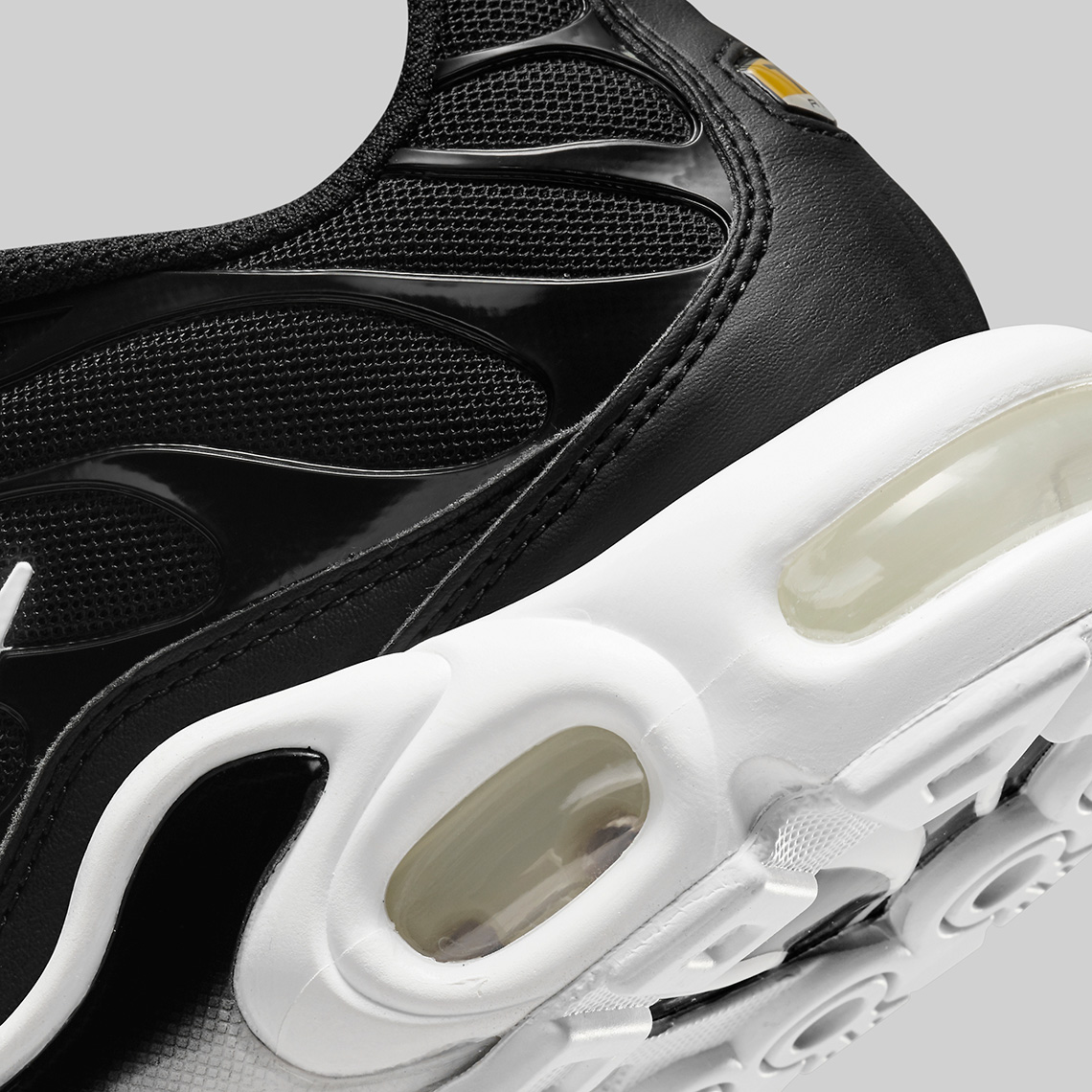 Nike Air Max Plus Black White Dm2362 001 7