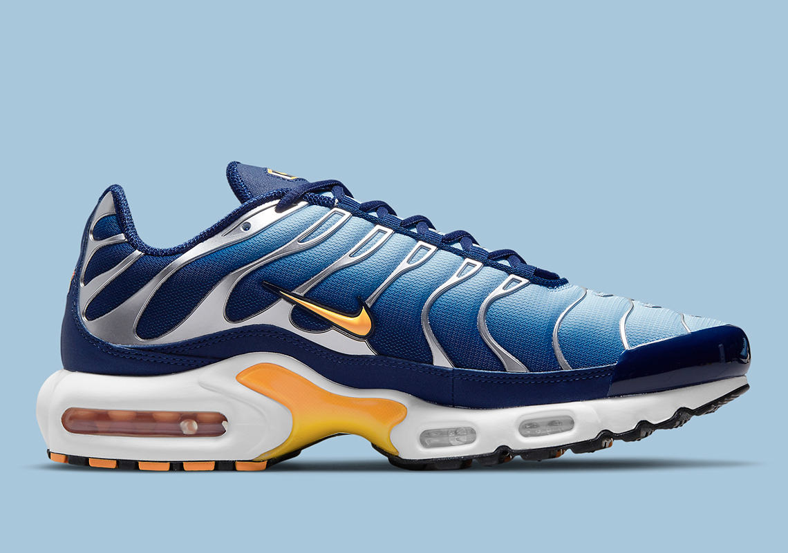 Nike Air Max Plus Dm3530 400 2