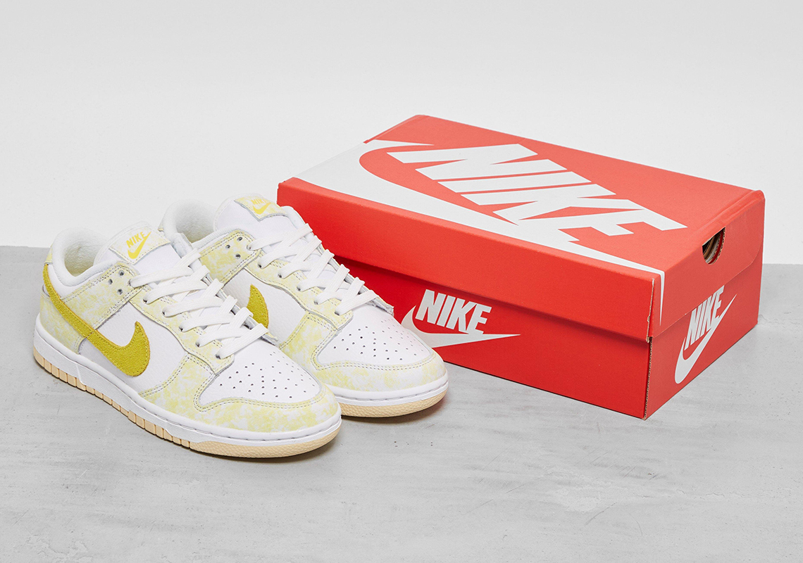 Nike Dunk Low Yellow Strike Photos 1