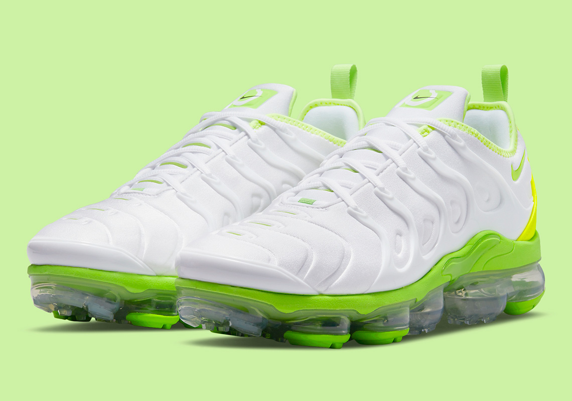 Nike Adds Contrasting Neons To A Clean White Vapormax Plus