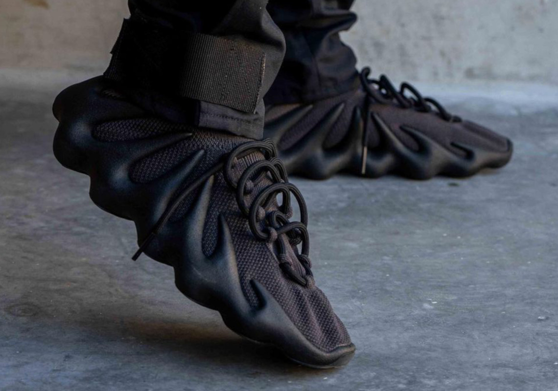 The “Dark Slate” Yeezy 450 Revealed In Detail