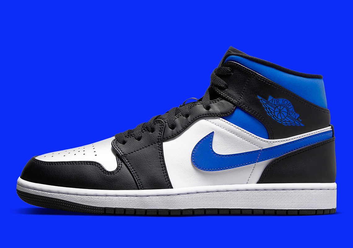 The Air Jordan 1 Mid Mixes The Classic "Royal" Look