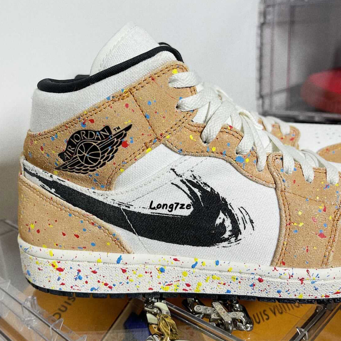 Air Jordan 1 Mid Paint Splatter Brush Stroke 3