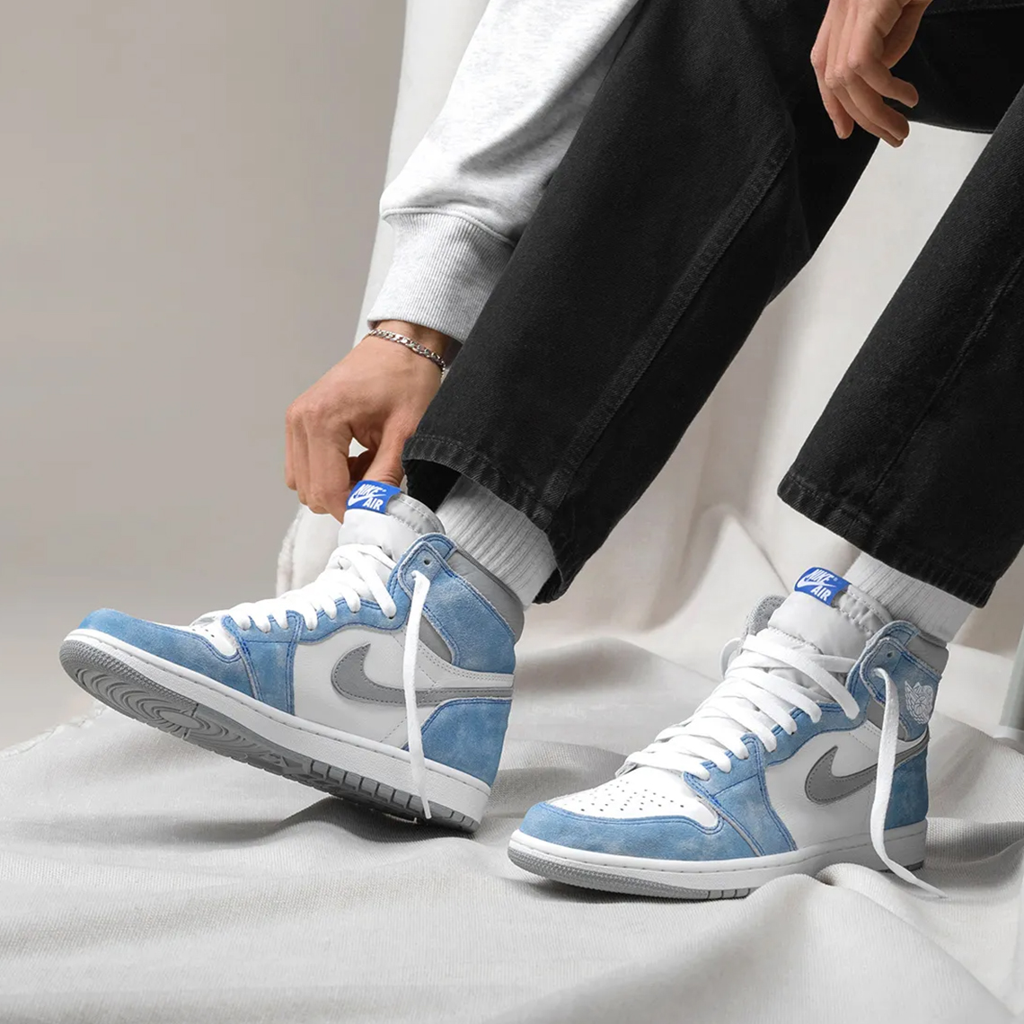 Jordan 1 Hyper Royal Store List 2