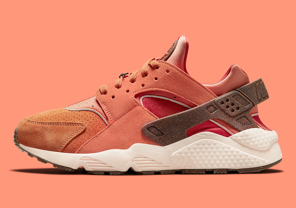 Nike Air Huarache Turf Orange Dm6238 800 1