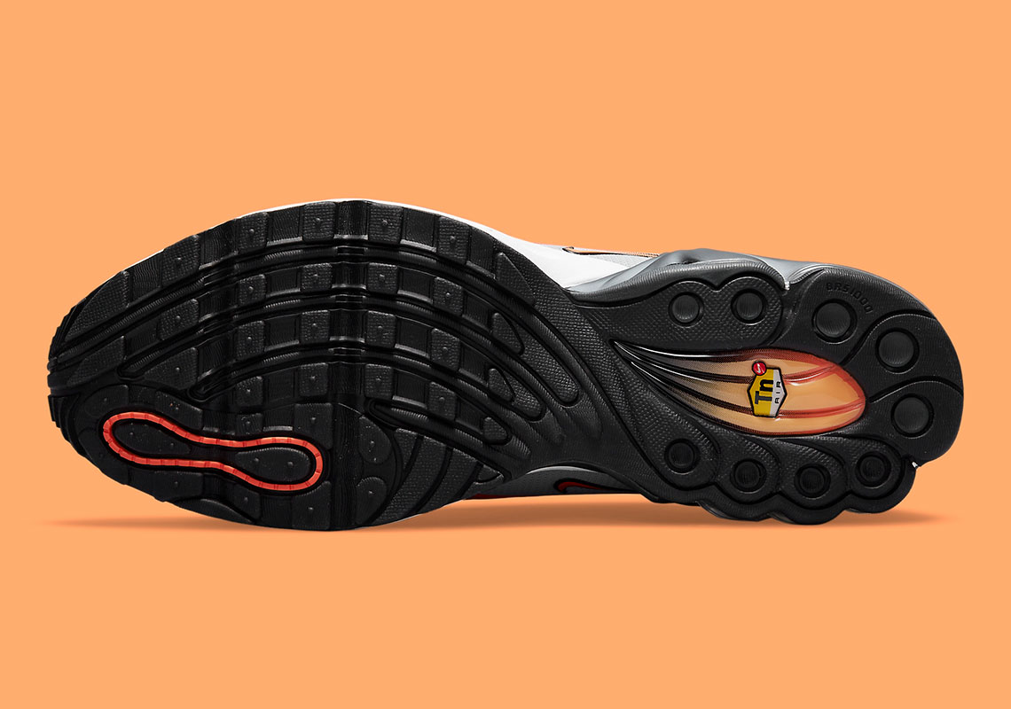Nike Air Max Plus 2 Light Smoke Grey Dark Smoke Grey Black Turf Orange Cz1650 001 1